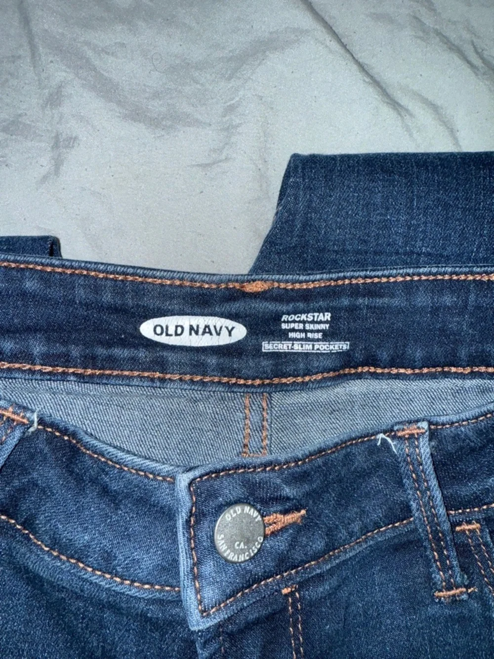 Old Navy Dark Blue Distressed Ankle Crop Jeans - Picture 3 of 5